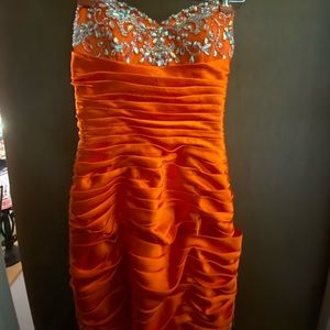 Woman’s/Juniors evening gown
